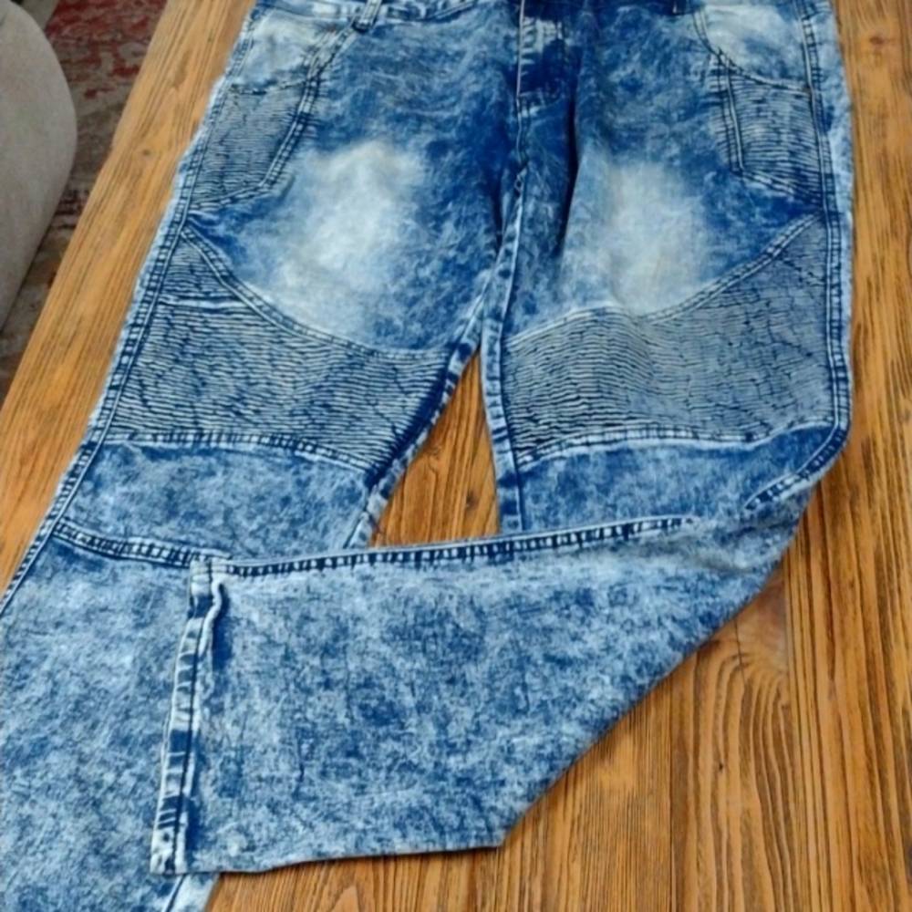 Brooklyn laundry size 38 men's faded blue denim jeans